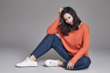 (주)와이앤케이 새청주점 | 이하늬 코트·스웨터 등 와이앤케이 겨울 컬렉션 론칭...‘대체 불가 미모’