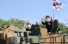 (주)현대그린푸드로템방산점 | 지정학적 위기에 남몰래 웃는 방산株… 현대로템 등 신고가