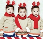 네일귀연 | 대한·민국·만세 삼둥이 크리스마스 화보 화제…어리둥절한 표정