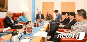 아투에프앤디시스템충렬지사 | 남경필 지사, “한국형 연정시스템 만들어야”
