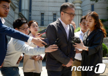최미용실유비쿼터스 | 영장실질심사 마친 최 모 전 옥시 연구원
