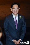 미소짓는 이재용 삼성전자 부회장