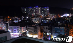 포항시청내 지역경제과앞 | 불꺼진 포항 시내
