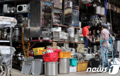 폐업 대란에 중고 주방물품 급증