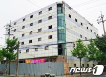 원주 '도심 흉물' 영동코아 백화점 건물, 정비 추진