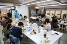 테리김구두공방 | 성수동 체험공방에서 나만의 수제화 만들어 볼까