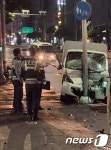 제주시청 앞 트럭끼리 충돌, 편의점으로 돌진…2명 부상