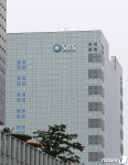CBS에 이어 SBS까지... 코로나19 공포가 방송사까지