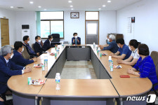 서생면주민협의회서생분사무소 | 서생면 주민 '농기계 지원금 막막'…서범수 "송구스럽다"