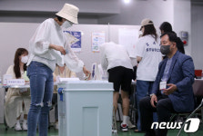 지하주차장에서 투표해요