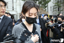 뜨면먹지홀덤원주점 | "홀덤바서 봤다" "주점서 알바"…스토커 같은 '김새론 목격담'