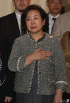 국봉노래주점 | 특별전 '국봉(國奉)' 개막식 참석한 현정은 회장