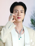 진, 볼 하트 남신