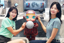 신세계百, 글로벌 아트 토이 '팝마트' 특별 전시
