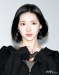 하츠투하츠 지우 '단발 미녀 하트'