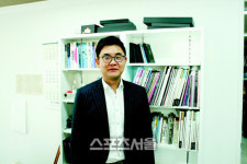 모델 에이전시 업계의 선도적 위상 정립, 광고주와 대행사의 완충지대 역할