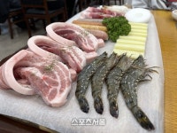 화순온천목욕탕;모텔 | 삼대(三代)가 즐기는 온천과 물놀이의 조합…떠오르는 힐링 스팟 금호화순스파리조트
