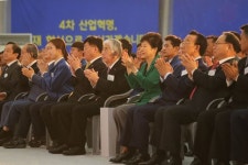 삼성웰스토리(주)도레이첨단소재구미4공장 | 도레이첨단소재, 4,250억원 투자해 구미 하이테크밸리에 4공장 기공