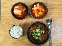 참맛(宣)해장국2호점 | 4대 78년째 변함없는 국물맛과 인심으로 '해장국'에 진심인 곳