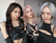 비비지, 늦바람 무섭네…'매니악' 역주행→'언타이' NME 베스트 케이팝 '겹경사'