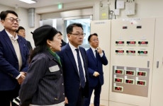 (주)인터내셔날화인테크놀로지코리아 | 장웅요 부산세관장, 중소 수출기업 화인테크놀리지 현장 방문