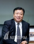 우양에이치씨(주) 1공장 | 박민관 우양에이치씨 대표 "신공장 준공으로 매출 2배 늘릴 것"