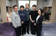 동소문행복기숙사점 | 동소문 행복기숙사에서 학생드들에게 추억 만들어주는 한덕수 국무총리