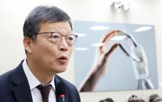 (주)프레델 한국교육방송공사 | 업무보고하는 김유열 한국교육방송공사 사장