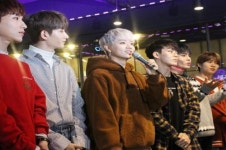 레인즈(RAINZ), 팬과 함께 한 VR 서바이벌 게임 체험