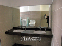 가톨릭청년회관, 장애인 신자는 편리할까