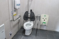 장애물 없는 화성시 제부도 제5호 공영주차장 공중화장실 장애인 편의 점검
