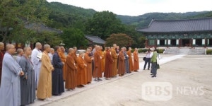 금산불교지업사 | 중국불교협회, 미륵신앙 금산사에서 한국불교 체험