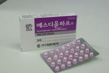 에스디올푸드 | 대웅제약, “‘에스디올하프’ 갱년기 증상개선·골다공증예방 효과적” 밝혀