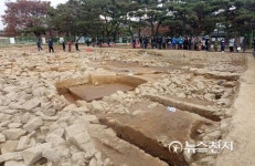백제사우나(석촌동 1호공) | 백제 초대형 돌무지무덤 발견… "고구려 장군총급"