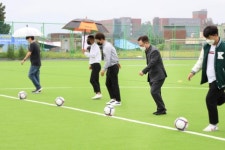 경일대, 축구장 리모델링 확장 개장···국제규격 갖춘 2개면, 동시 경기 가능