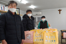 유한회사 율촌푸드 | 율촌·온율, '따뜻한 우리동네 도시락' 지원 사업