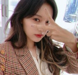 라이솔트엔터 | 김지원 이적설, 소속사 솔트엔터 입장…"재계약 논의 시점 아냐"
