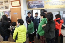 (주)현대그린푸드 현대제철(주)포항1공장 복지관 | 현대제철봉사단, 포항소년소녀가장 장학금 전달
