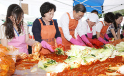 장사온정나눔커피숍 | 더위도 못막는 '온정 나눔'