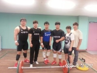 아산시청 역도팀 金 따러 평양 간다