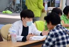 (주)아워홈 한림대학교동탄성심병원점 | 한림대동탄성심, 개원 6주년 기념 '의료봉사' 실시