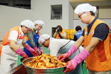 삼성전자 DS부문 커뮤니케이션팀… 김치와 밑반찬을 용인-화성-평택-오산에 전달