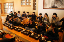 잘란카바른차만들기 | 하이원리조트, 지역 학생 대상 예절체험교육실시