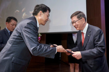 주식회사 로지스앤쓰리피엘 | 물류산업의 기반을 다져온 로지스올 그룹, 40주년 맞아