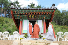 삼신신진대사센터 | 순천 감로암, 삼성각 낙성하고 삼신탱 점안