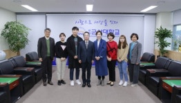 (주)아워홈 군산간호대학교점 | 군산대 간호학과 대학원생 및 학부생, 후배 지원 위한 대학발전기금 전달
