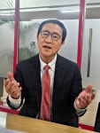 "AI 에이전트 도입, 변하지 않는 대학은 사라질 것"