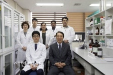 "암치료, 새로운 길 열겠습니다"