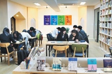 청소년염원복지재단사 | 복지포교 원력이 일군 따뜻한 친구같은 청소년 공간