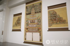 성보마리아쥬주 | 송천 스님, 2024부산비엔날레 '관음 마리아…' 출품 화제